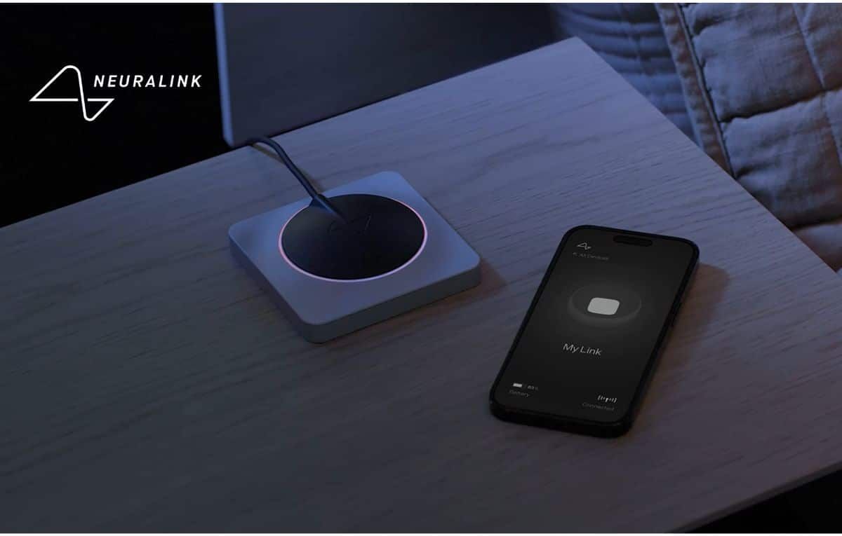كل ما تحتاج إلى معرفته عن نيورالينك التي زرعت أول شريحة في الدماغ البشري