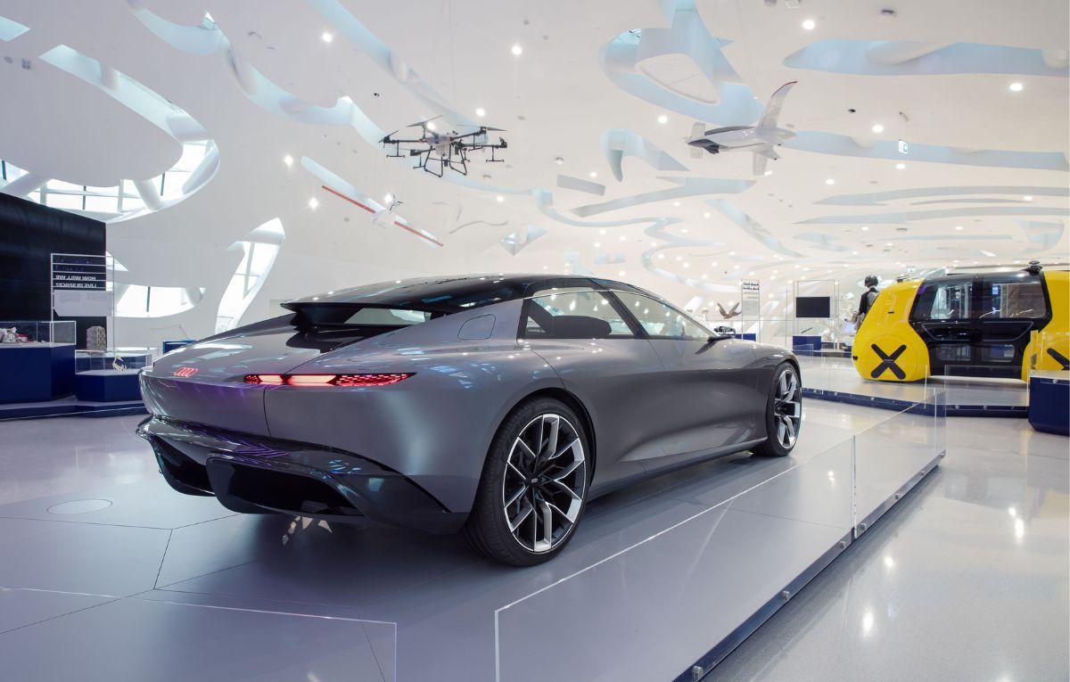 أودي تعرض سيارة