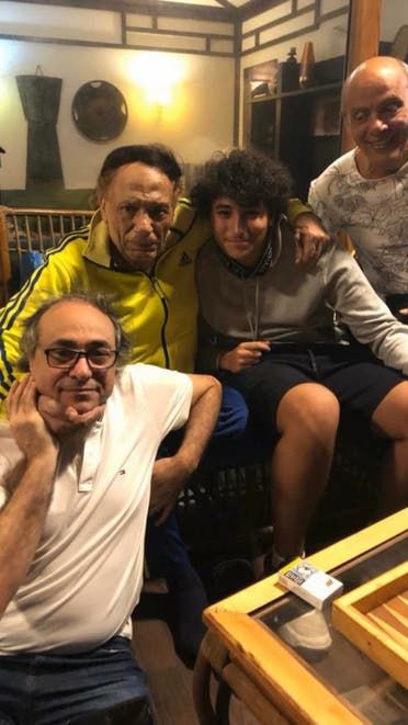 أحدث صورة لعادل إمام