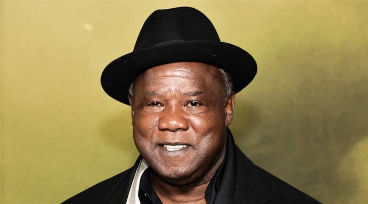 وفاة إيزيا ويتلوك نجم The Wire عن 71 عامًا