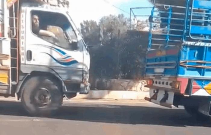 بالفيديو.. إخلاء المحلات واثاث المنازل في العديسة