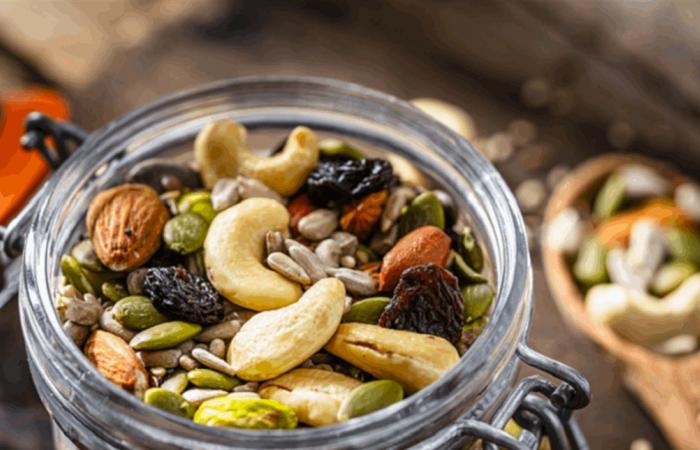 رغم سعراتها العالية.. لماذا لا تسبب المكسرات السمنة؟