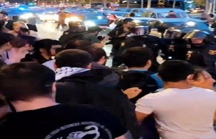 في إسبانيا.. احتجاجات ضد استضافة فريقي سلة إسرائيليين (فيديو)