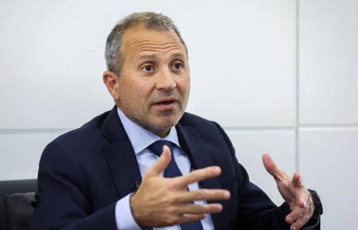 باسيل يهاجم الحكومة ويدعو للتفاوض المباشر مع إسرائيل!
