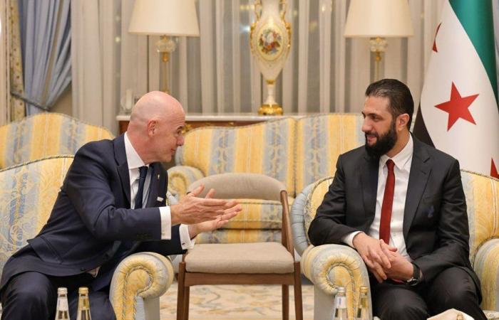 لقاء يجمع الشرع برئيس “الفيفا” في الرياض