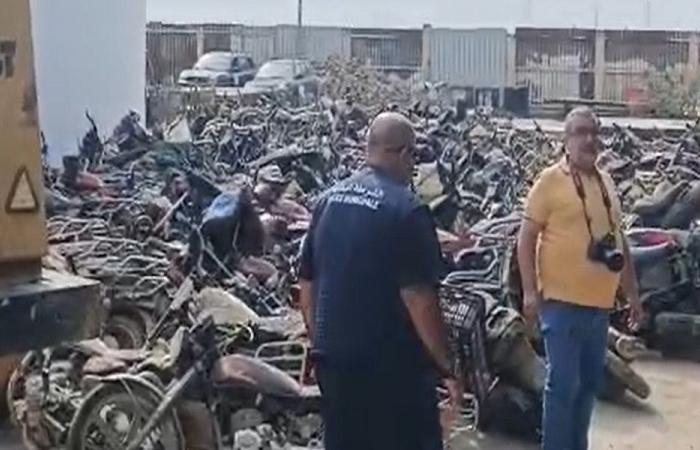 بلدية زحلة تتلف نحو 170 دراجة نارية غير شرعية
