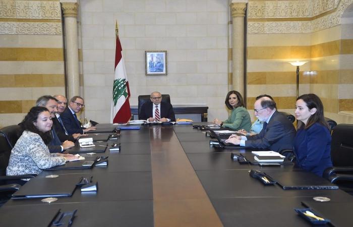 سلام التقى المبعوث الفرنسي: قانون الفجوة المالية دخل مراحله النهائية