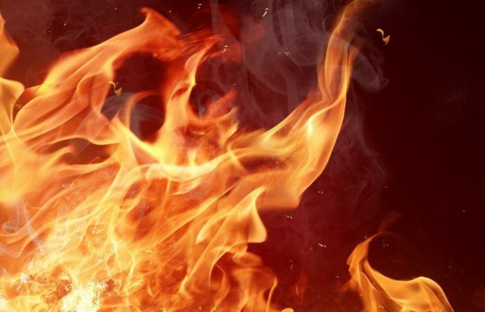 حريق كبير يلتهم سيارات في إبل السقي