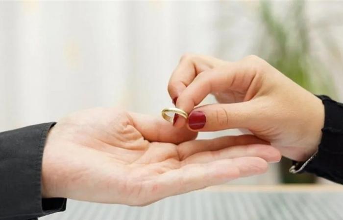 بعد انفصاله رسميًا عن زوجته... فنان شهير يحسم الجدل وهذا ما قاله (صورة)