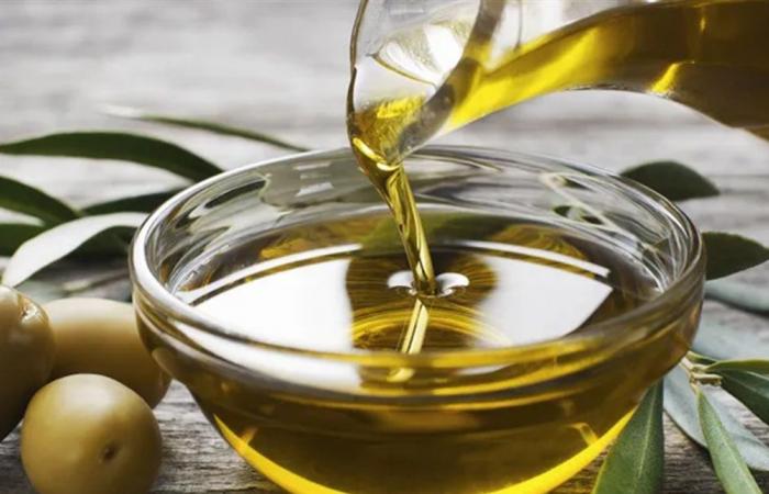 زيت الزيتون.. مفتاح الصحة وطول العمر