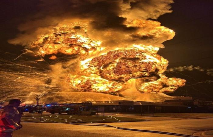 انفجار هائل يهز مصنعًا لمعالجة النفايات في سيدني (فيديو)