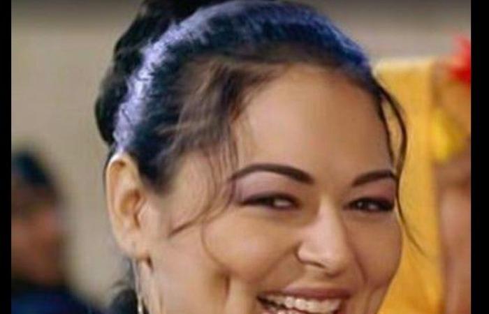 خبر حزين جداً.. وفاة ممثلة شهيرة بحريق اندلع صباح اليوم داخل شقتها (صور)