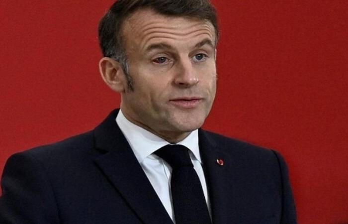 الإليزيه يوضح سبب احتقان عين ماكرون