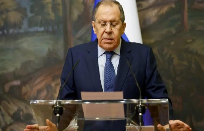 لافروف: روسيا مستمرة بالتجارة مع إيران رغم تهديدات واشنطن