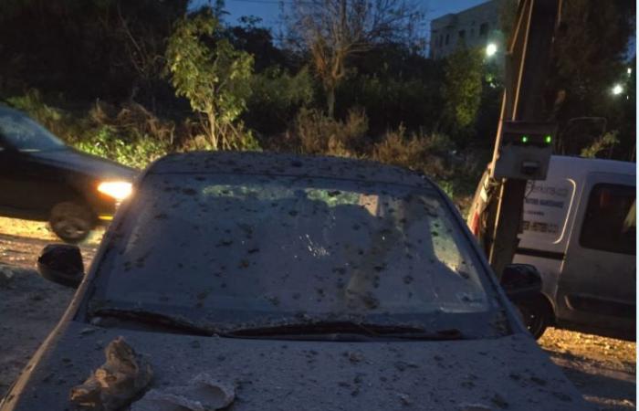 بالصور: إصابة صحافيين جراء الغارة الإسرائيلية في قناريت