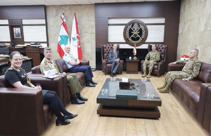 قائد الجيش استقبل السفير الأوسترالي