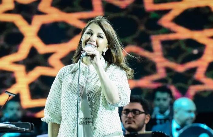 متلحفة بالعلم المصري.. ماجدة الرومي توّجه رسالة إلى السيسي (فيديو)