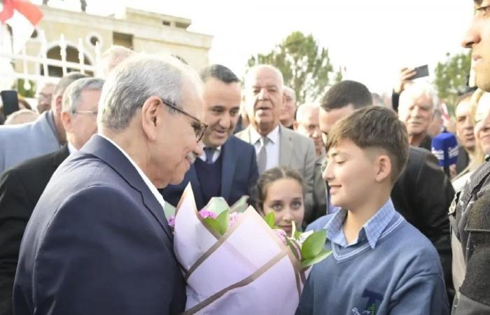 سلام زار عيترون وعين إبل ورميش: الدولة إلى جانبكم لتبقوا في أرضكم