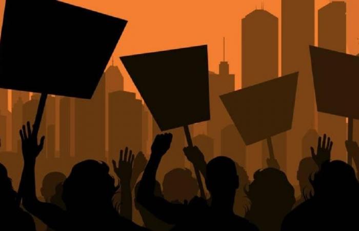 متعاقدو الأساسي الرسمي للحكومة: إمّا التراجع أو المواجهة في الشارع!