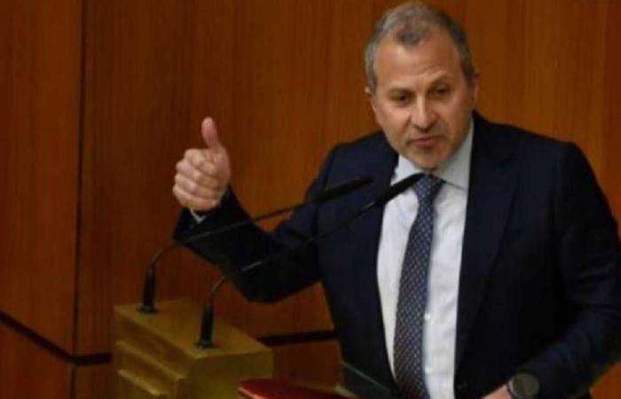 باسيل يوقّع مذكرة ربط نزاع مع “الخارجية”