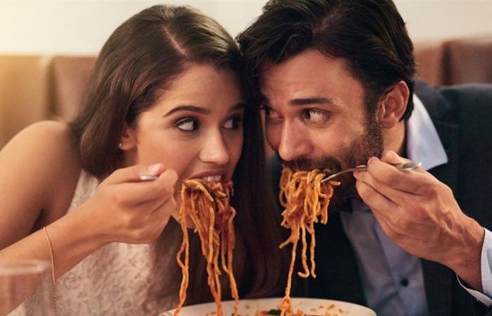 بين الرجل والمرأة.. مَن يستهلك "سعرات" أكثر ولماذا؟