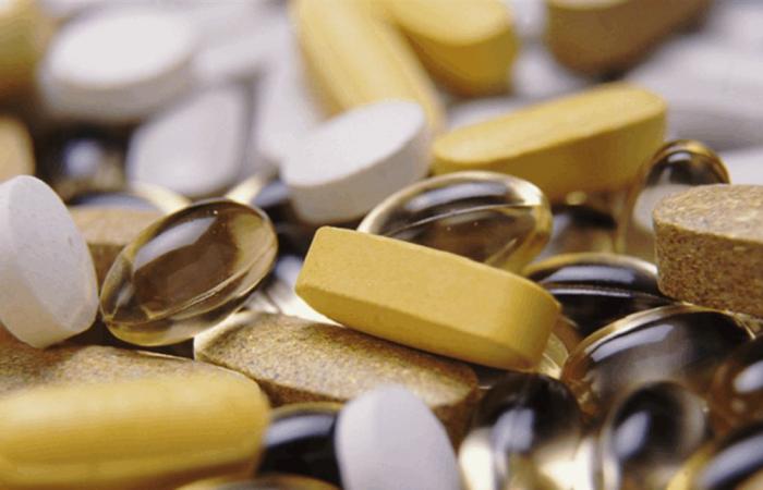 مكملات غذائية شائعة قد تضر الدماغ.. ما هي؟