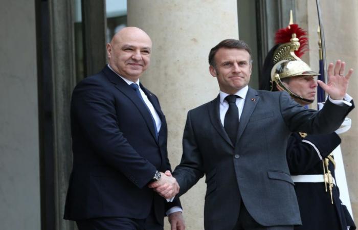 عون اتصل بماكرون… ماذا طلب منه؟