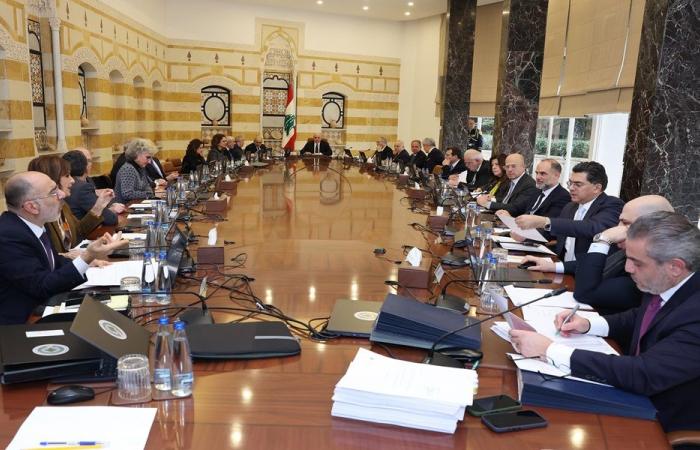 قرار حظر أنشطة “الحزب” أمام الاختبار القانوني والميداني