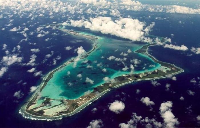 إيران تطلق صاروخين على قاعدة دييغو غارسيا