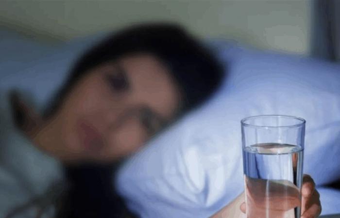 كيف يؤثر نقص السوائل في ارتفاع السكر بالدم؟