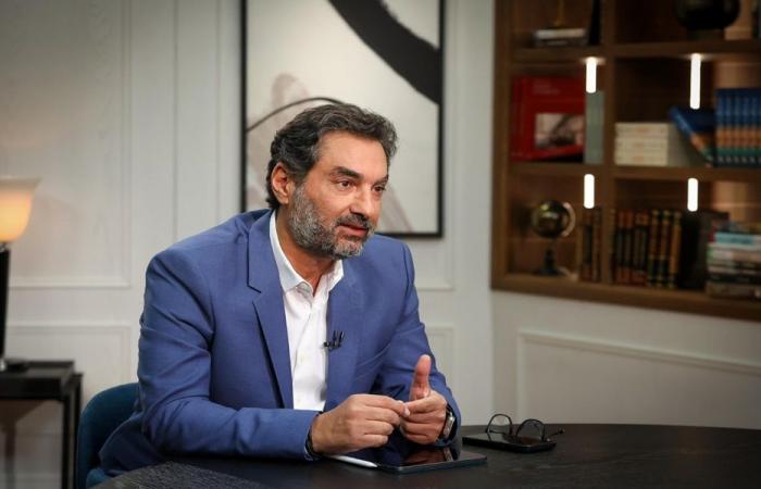 الصادق: لطرد كلّ البعثة الإيرانية في لبنان وإقفال السفارة