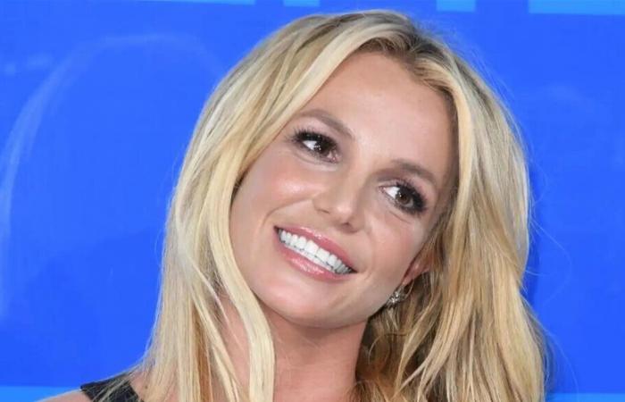 برسالة طمأنة للجمهور.. كيف بدت بريتني سبيرز في شوارع لوس أنجلوس؟