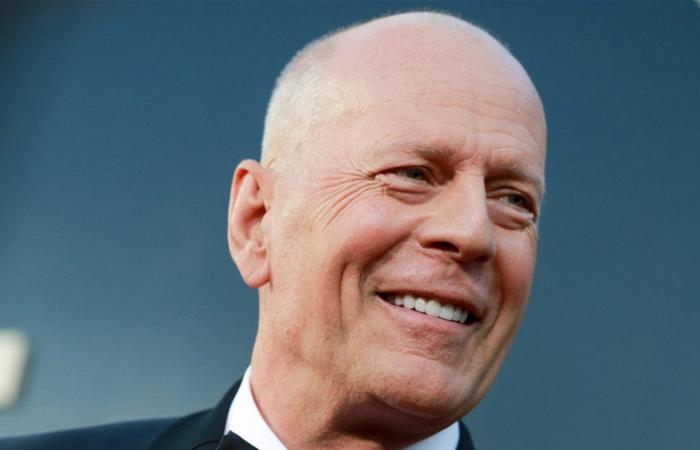 ظهور نادر لبروس ويليس.. كيف بدت ملامحه في مواجهة الخرف؟