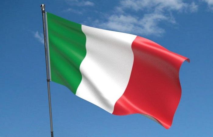 إيطاليا تؤكد كفاية وقود الطائرات