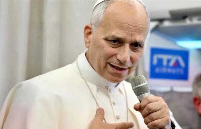 البابا لاوون الرابع عشر يحذّر من ثورة صناعية جديدة تهدد الإنسان