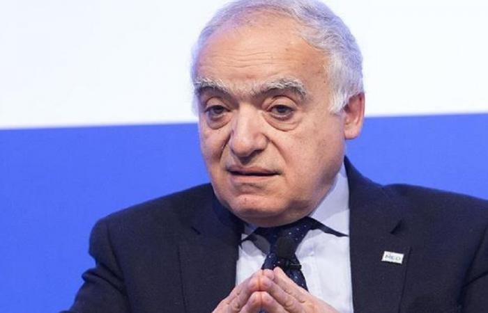 اجتماع طارئ لوزير الثقافة اللبناني في باريس