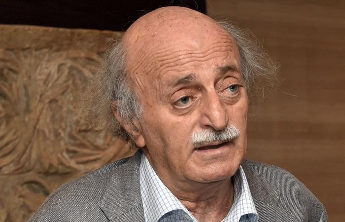 جنبلاط: نزع سلاح “الحزب” بالقوة أمر مستحيل