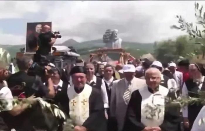 الحويّك يعود إلى مسقط رأسه حلتا طوباويًا