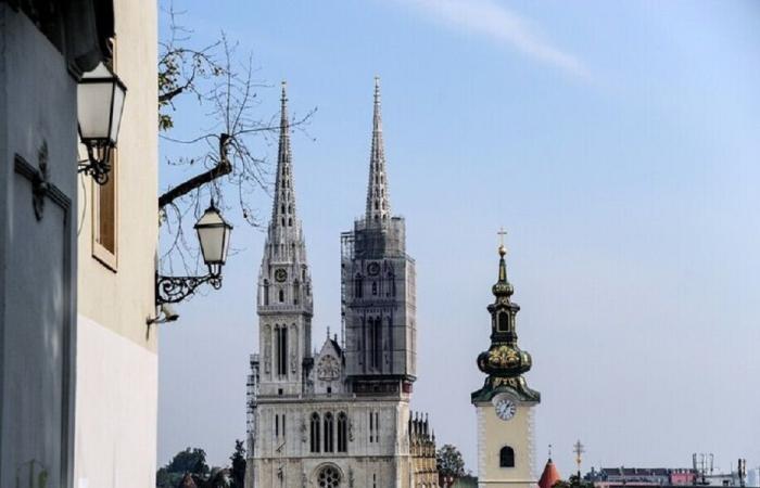 حريق غابات في كرواتيا يجبر الآلاف على الفرار