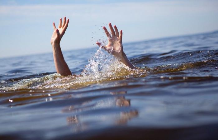 الدفاع المدني يحذر من السباحة على طول الشاطئ