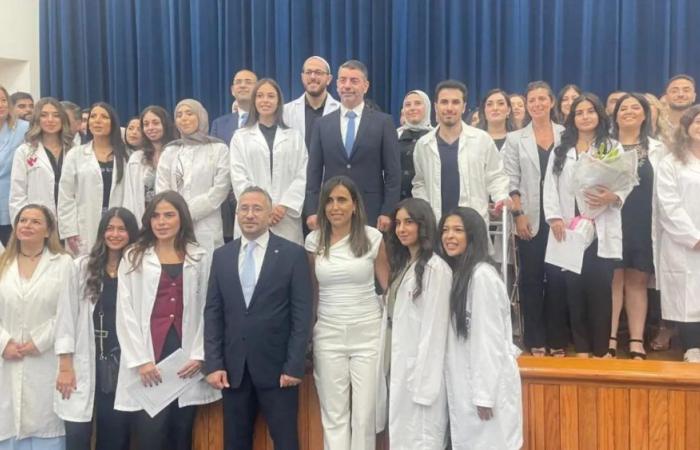 200 صيدلانية وصيدلي ينضمون إلى نقابة الصيادلة