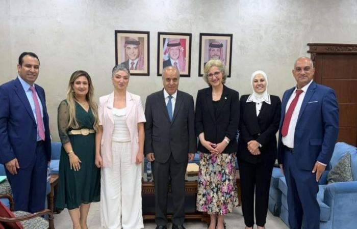 وزيرة التربية في الأردن 