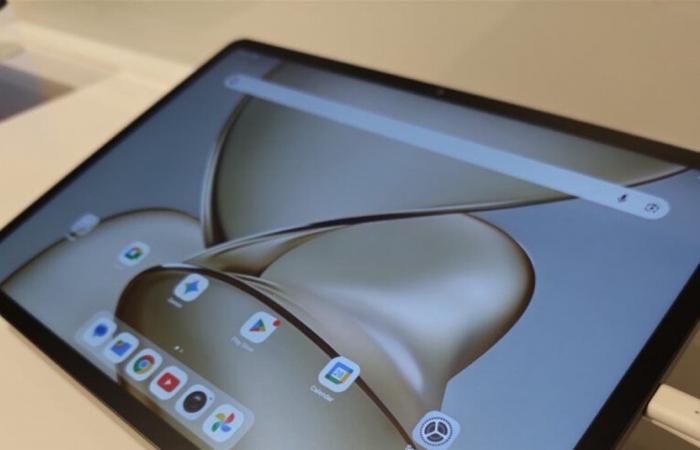 بمواصفات منافسة.. TCL تُطلق حاسبها اللوحي الجديد تعرّفوا إليه