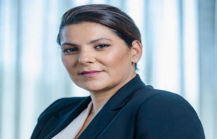 ملك المغرب يعيّن فاطمة المنصوري رئيسة للوزراء
