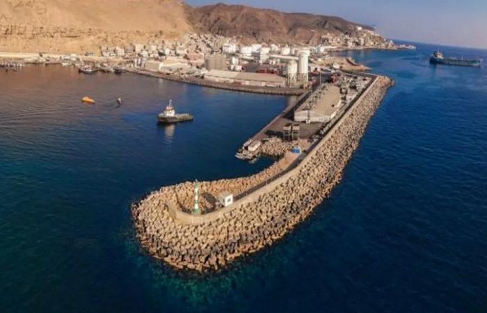 القوات المسلحة اليمنية تعلن السيطرة على مدينة المخا