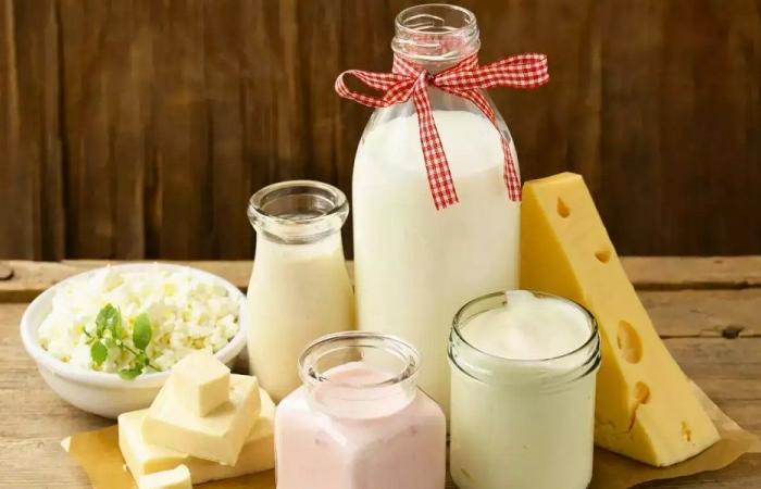 تعليق تداول منتجات ألبان وأجبان لثلاثة معامل