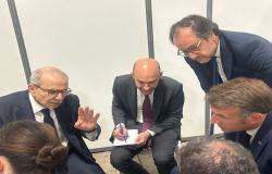 سلام: نعمل لعقد مؤتمري دعم الجيش والإعمار