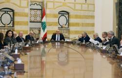بين حرب تلوح وطريق سلام مفتوح: أين تقف الحكومة؟